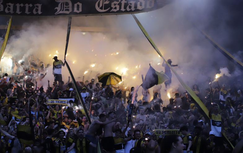 Criciúma retorna ao Heriberto Hülse em duelo direto por vaga no G6