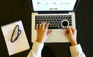 58% dos brasileiros querem mudar para trabalho remoto ou híbrido em 2022