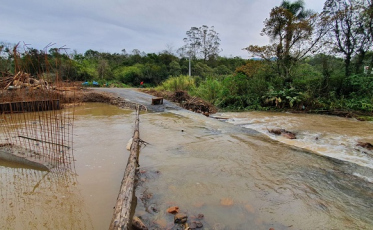 Trânsito interrompido na Ponte do Bianchini em Siderópolis