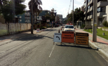 Trânsito modificado no Centro. A dica: ter paciência