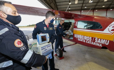 Estado entrega equipamentos para municípios do Oeste