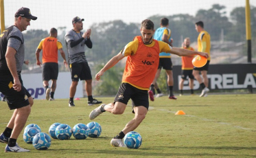 Delegação do Criciúma já está em viagem para o interior de SP