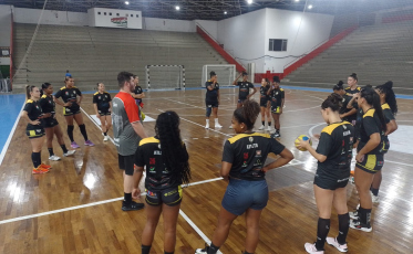 Handebol feminino da FME disputa a segunda partida da Liga Nacional