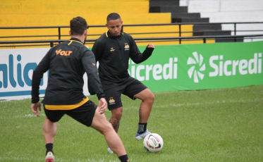 Contra o Ituano, Tencati deverá promover mudanças na equipe