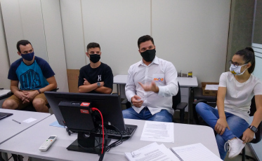 Transporte de pacientes por aplicativo: profissionais passam por treinamento