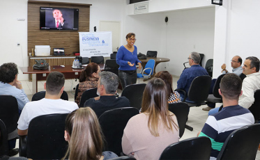 Servidores da Câmara de Içara participam de curso de capacitação