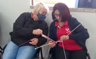 Crochê filé, tricô e primeiros socorros na semana de capacitação da Afasc  