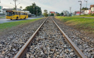 [Áudio] Pinheirinho: Câmara estuda situação de famílias na linha férrea 