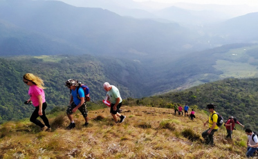 Trilha Carasal proporciona visão da Serra Geral e do Oceano Atlântico
