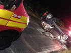 Motorista perde o controle em curva e capota carro em Laguna