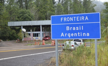 Caminhoneiros catarinenses relatam dificuldades para voltar da Argentina