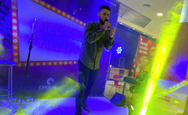 Criciúma Shopping premia pais cantores mais talentosos