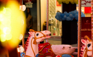 Carrossel Mágico fica mais uma semana no Criciúma Shopping