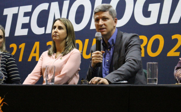 10ª Semana de Ciência e Tecnologia da Unesc é lançada com palestra de diretora da Capes