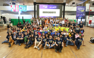 Estudantes de Criciúma vencem torneio de robótica SESI SENAI