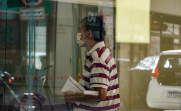 Mais da metade dos Municípios já flexibilizaram uso de máscaras
