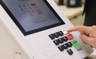 Eleições: Poucos “Lulas e Bolsonaros” nas urnas em SC