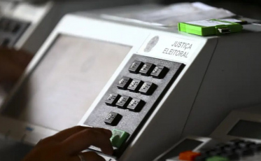 Do primeiro voto ao resultado: Som Maior, 4oito e Unesc acompanham as Eleições 2026