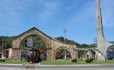 Adelor e Maga analisam o quadro eleitoral de Urussanga