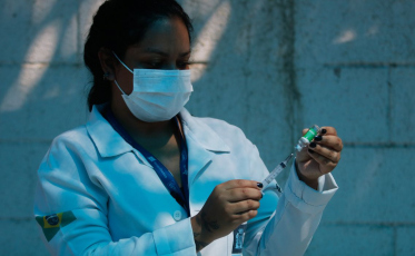 Promulgada PEC que define pagamento do piso da enfermagem