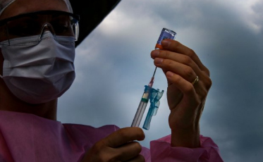 Estado recebe nova remessa com 147,4 mil doses da Coronavac