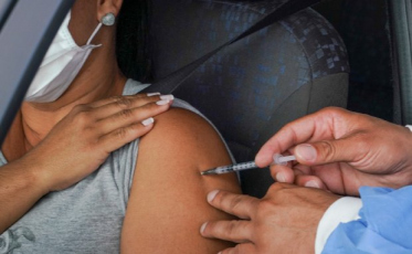 Mais de 46 mil pessoas receberam a segunda dose ou reforço em dia D