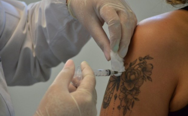 Vacinação em SC: 70,5 mil pessoas foram imunizadas contra a Covid-19
