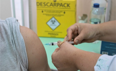 Vacinas: Içara atinge a marca de 90 mil doses aplicadas