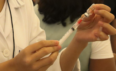 Mais de 69 milhões não tomaram 1ª dose de reforço contra covid-19