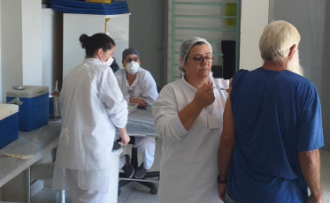 Em Maracajá, 170 idosos vacinados contra a gripe em 180 minutos