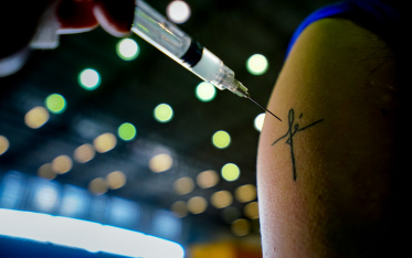 A pandemia, novas drogas e reforços vacinais