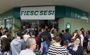 Esperança e persistência pela vacina Meningo B