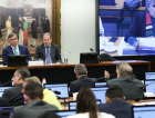 Redução da maioridade penal para 16 anos passa na CCJ e avança na Câmara