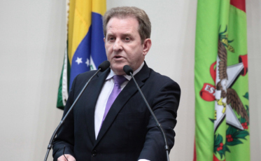 ASSISTA: Parlatório recebe Valmir Comin 