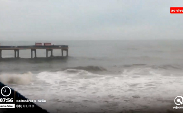 Marinha alerta para ventos fortes e ondas de até cinco metros 