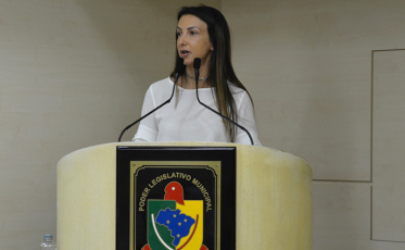 Vereadora propõe tempo maior para a aprovação de projetos na Câmara de Criciúma