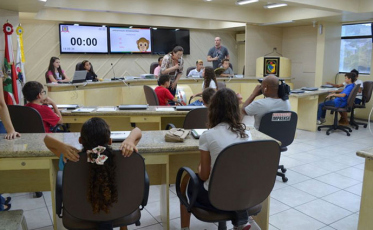 Vereadores mirins serão empossados hoje em Criciúma