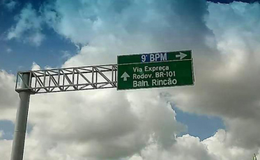 Vampiro fala sobre o erro na placa da Via Rápida