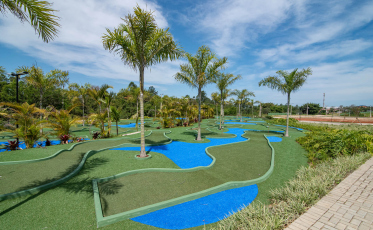 Áreas de lazer no condomínio Villaggio Verde vão de campo de golfe à quadra de tênis