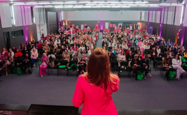 Voe Mulher reúne mais de 300 mulheres em evento para incentivar o empreendedorismo 
