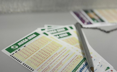 Concurso 2976 da Mega-Sena: veja os números sorteados nesta terça-feira (24)