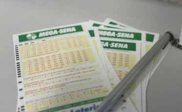 Concurso  da Mega-Sena: veja os números sorteados neste sábado (21)