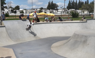Pista de skate do Parque Altair Guidi apresenta rachaduras
