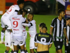 Figueirense perde e Tigre fica a uma vitória da próxima fase
