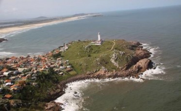 Furto de cabos deixa parte de Laguna sem água