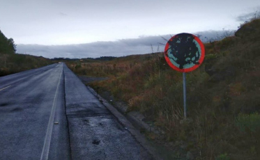 Vandalismo em placas de trânsito na serra catarinense