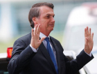 Mesmo de repouso Bolsonaro recebe vice-presidente e ministro