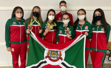 Xadrez de Criciúma alcança seis medalhas e fica em 4º no geral feminino dos Jasc
