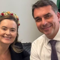 Cotada a vice de Flávio Bolsonaro, Júlia Zanatta diz que seu nome 'empolga a militância'