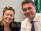 Cotada a vice de Flávio Bolsonaro, Júlia Zanatta diz que seu nome 'empolga a militância'
